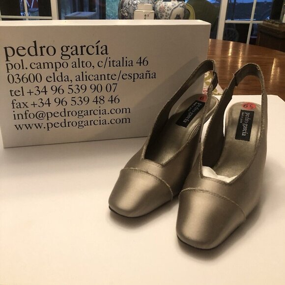 Pedro Garcia NEW Isauri Taupe Lentil Satin Slingback Square Toe Kitten Heel 6.5 - Picture 3 of 10